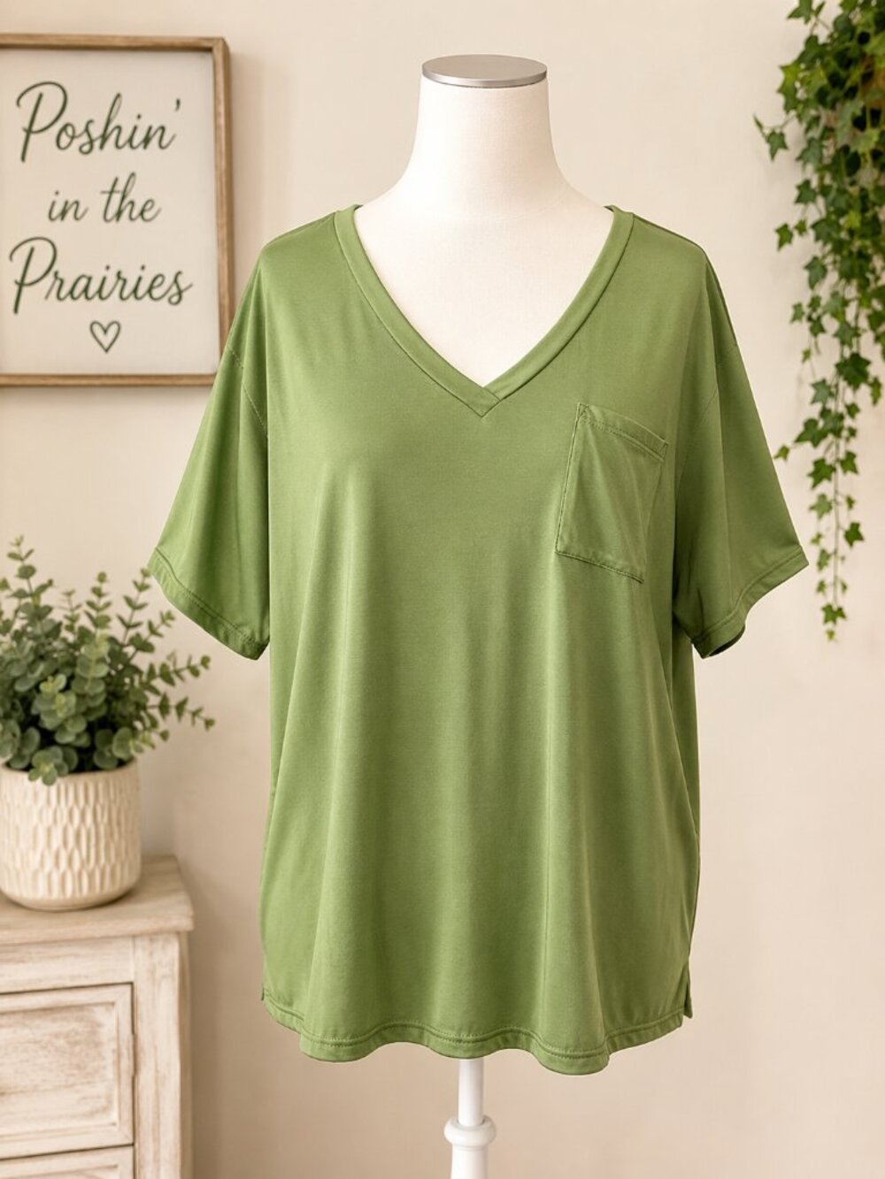 4 for $25 💚 Sage Green Pocket Tee 5XL 💚